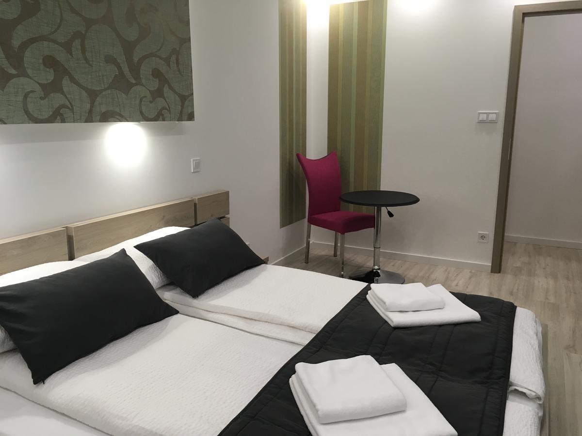 Gutenberg Apartments Szeged Esterno foto